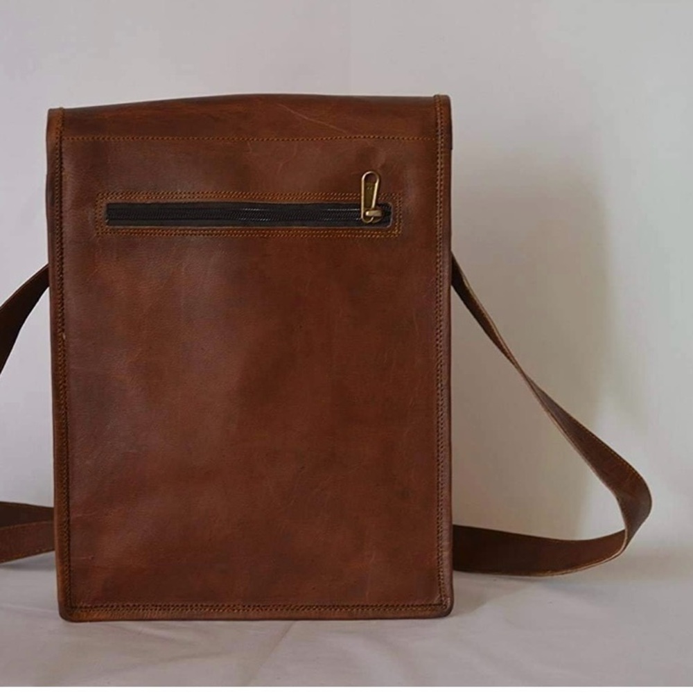 Leather Crossbody Bag for Man and Woman - Picture 5 of 8